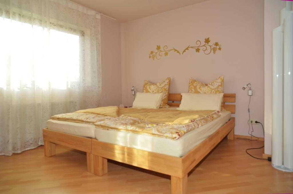Ferienwohnung Unter Dem Schwalbennest Wachenheim an der Weinstraße Exteriör bild